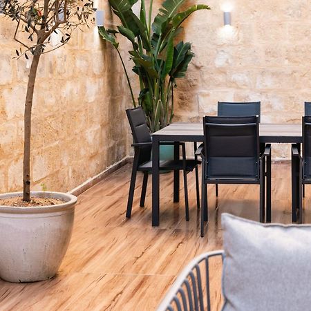 Valletta Waterfront Backyard Flat By Arcobnb Il-Furjana Exterior photo